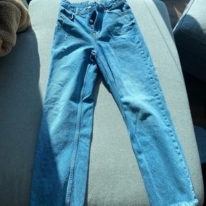 Blue jeans straight fit